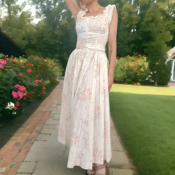 Vintage Pink and Cream Pleated Maxi Sundress - Picture 5 of 14